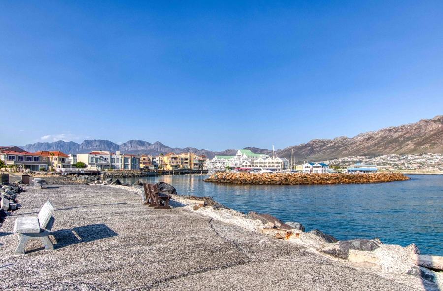 3 Bedroom Property for Sale in Harbour Island Western Cape
